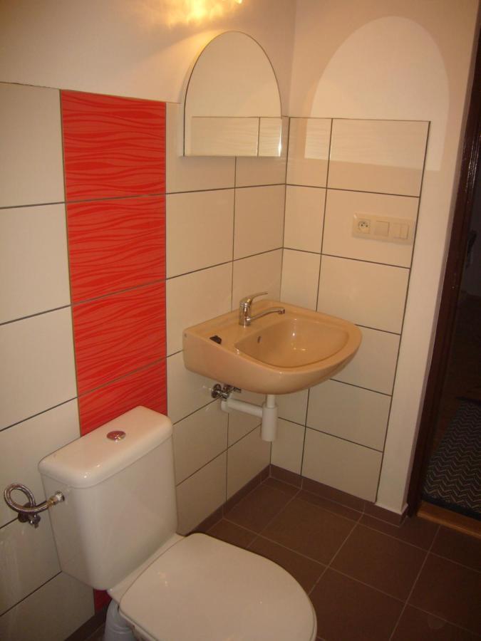 Vinny Dom - Rumcajz - Borhaz Obid Exteriör bild